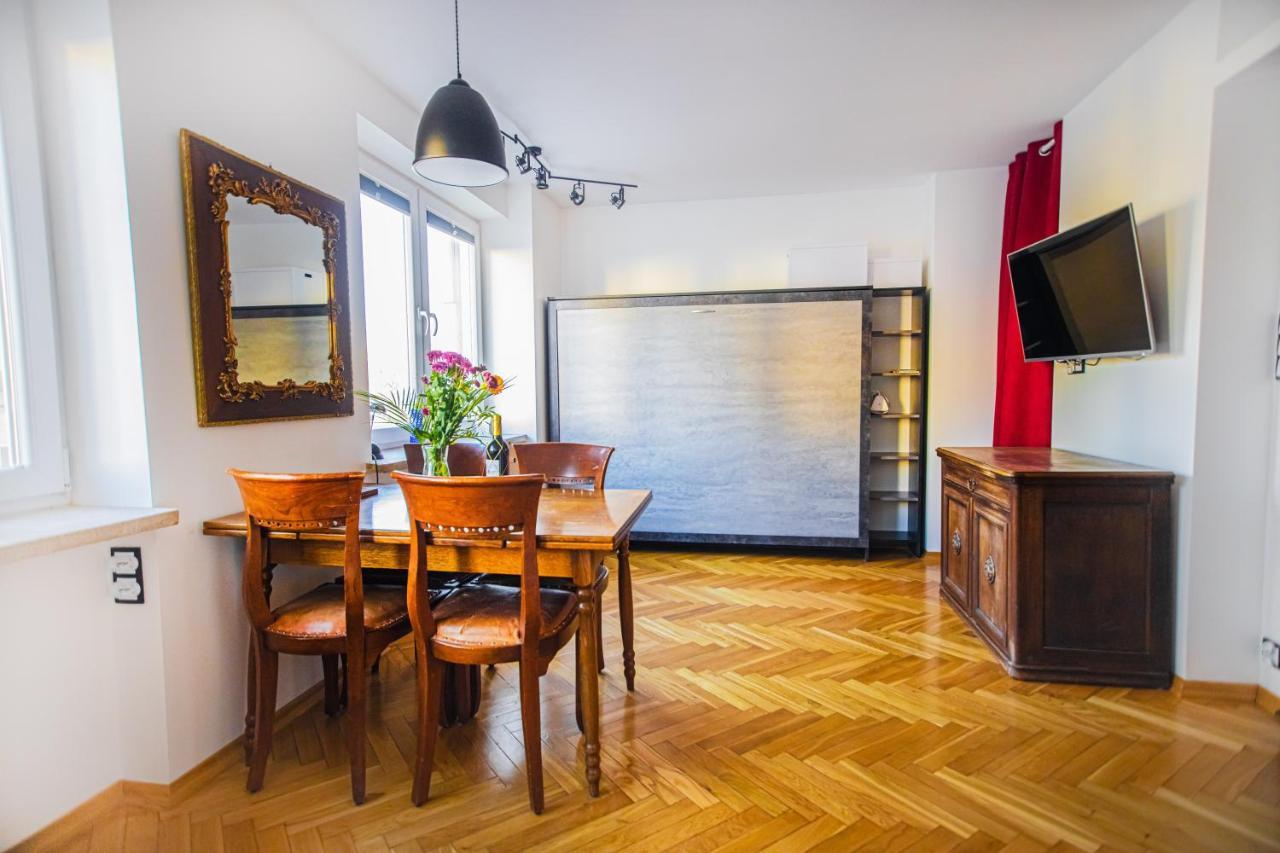 Charming Apt Next To Lazienki Park And City Center Warschau Exterior foto