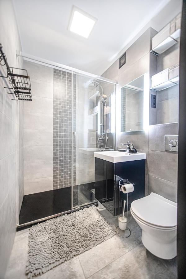 Charming Apt Next To Lazienki Park And City Center Warschau Exterior foto