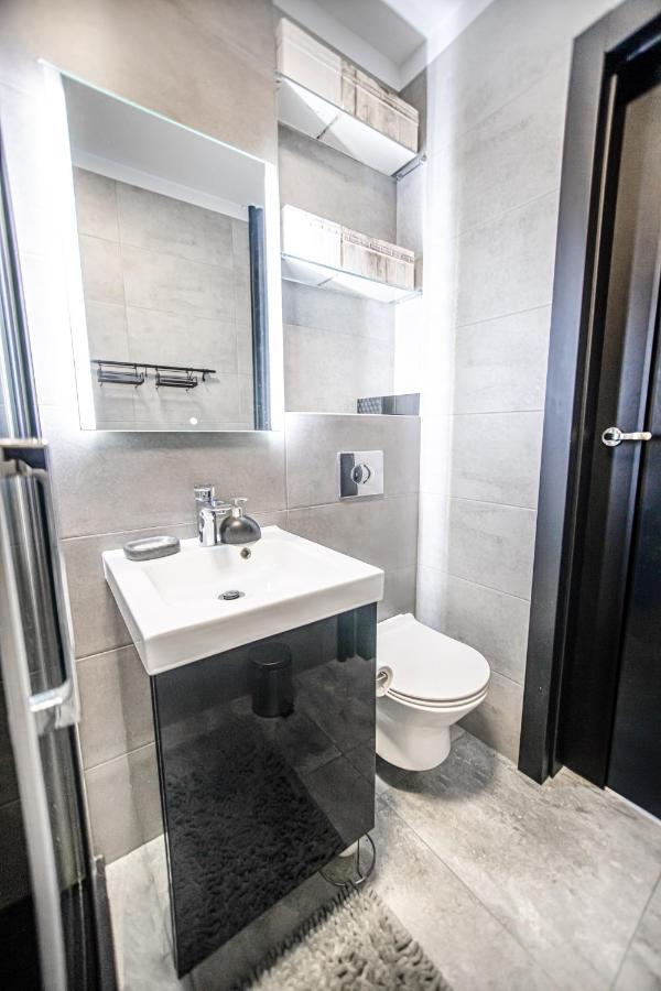 Charming Apt Next To Lazienki Park And City Center Warschau Exterior foto